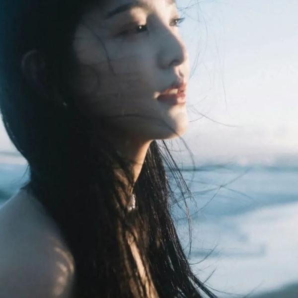 外宿的霍莉